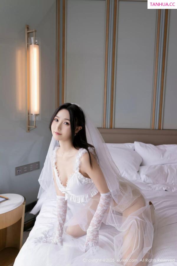   [XiuRen]高清写真图 2025.10.15 No.10871 杏子Yada 轻透白纱第4张图片